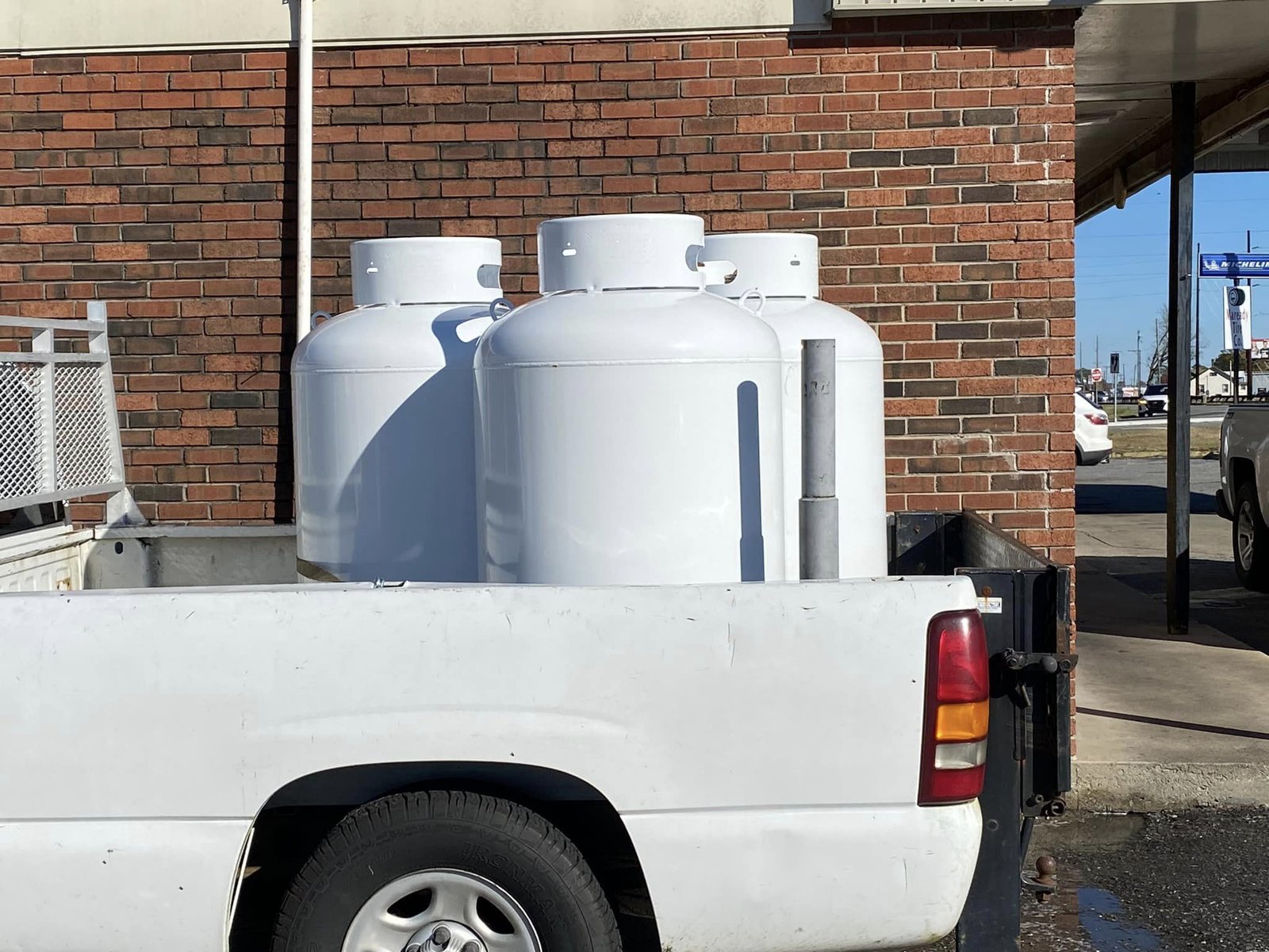 Vertical Above Ground Propane Tank 250 Gallon