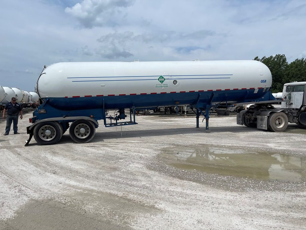 Superior NH3 Transport 10450 Gallon Trailer