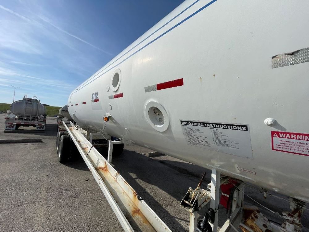 Lubbock NH3 Transport Trailer 10400 Gallon