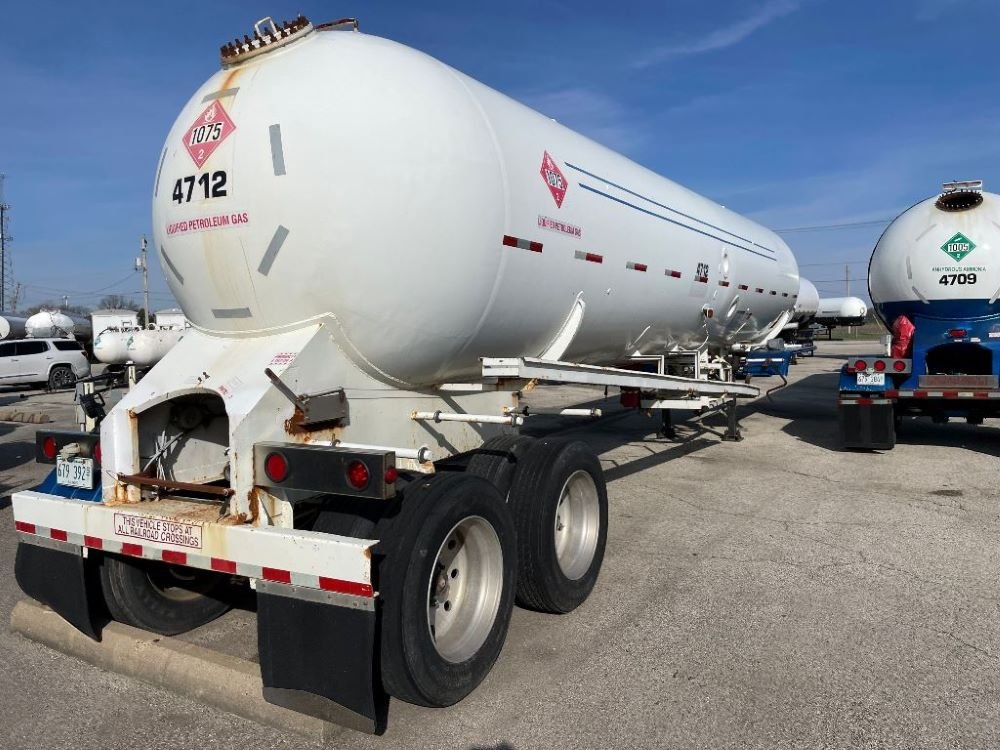 Lubbock NH3 Transport Trailer 10400 Gallon