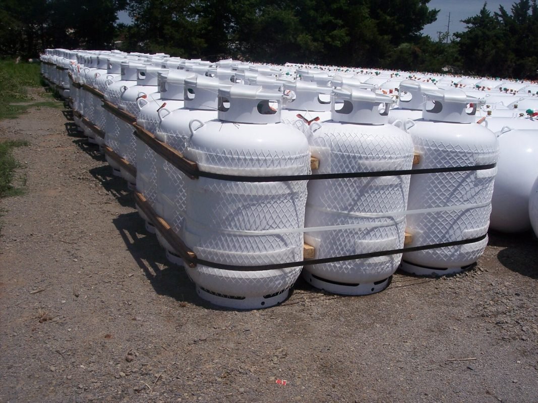 Vertical Above Ground Propane Tank 250 Gallon