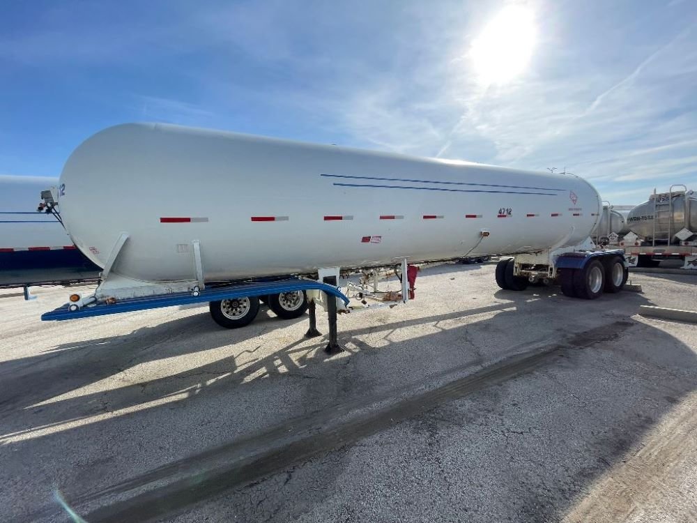 Lubbock NH3 Transport Trailer 10400 Gallon