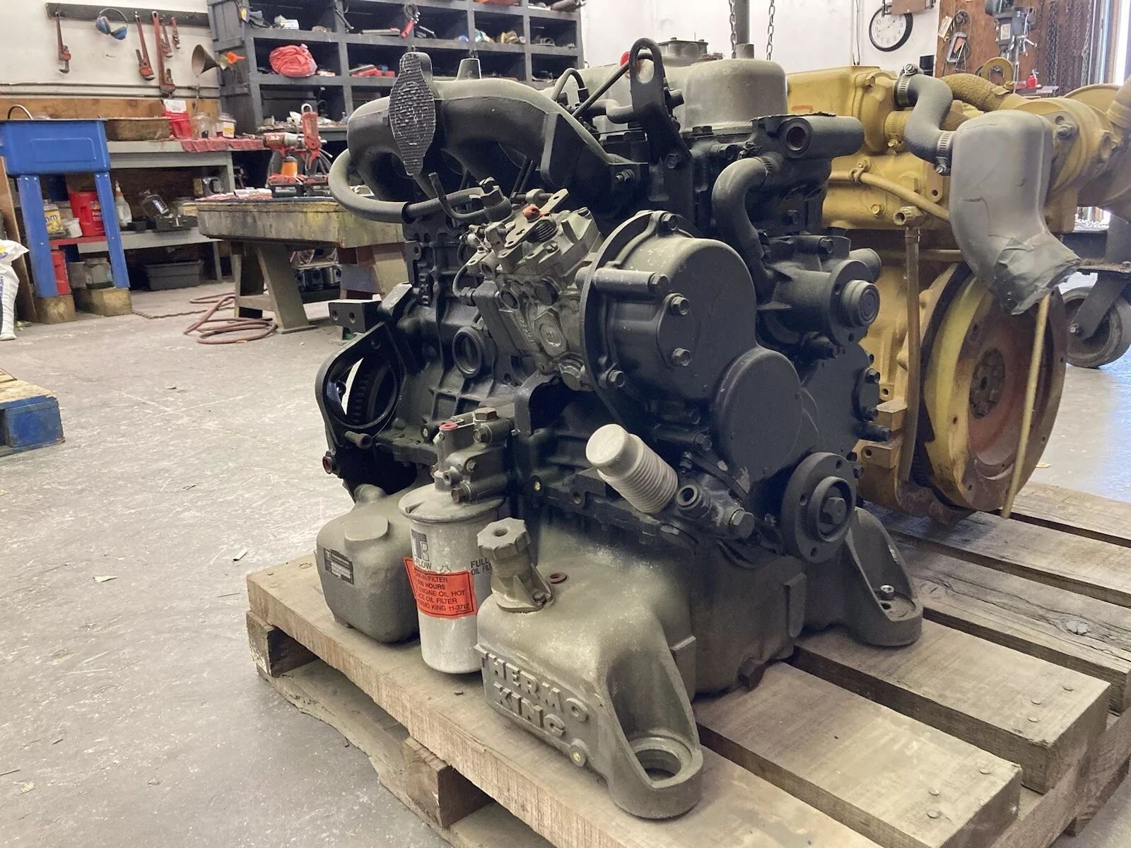 Thermo King Isuzu D201 4-Cylinder Engine