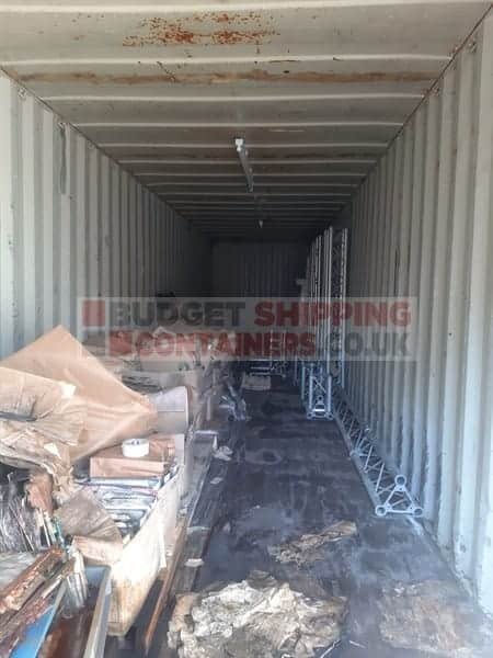 Damaged 40ft Shipping Containers (London)