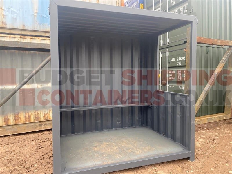 5ft x 8ft Refurbished Smoking Shelter