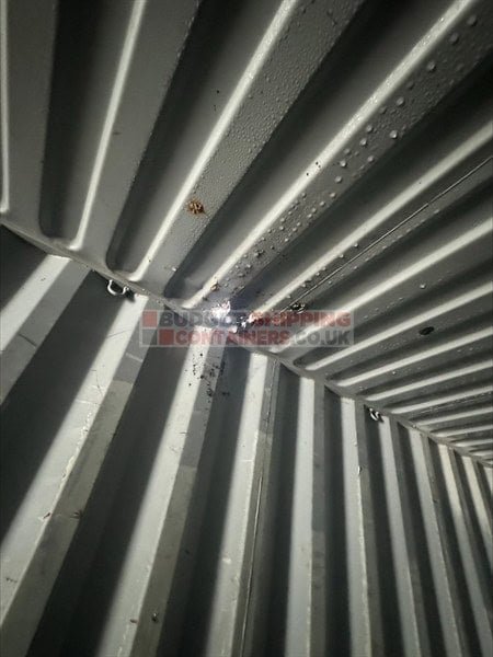 Damaged 40ft Shipping Containers (London)