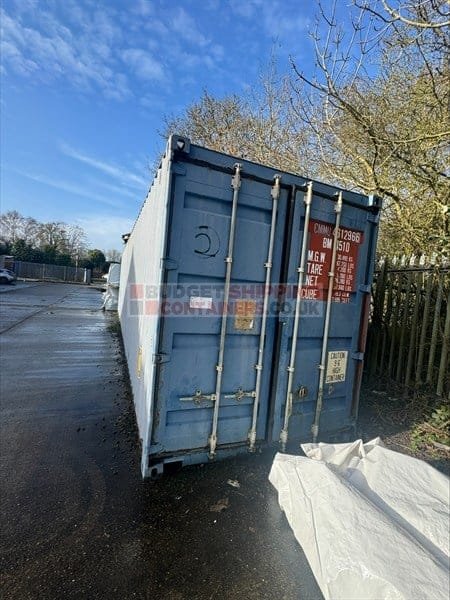 Damaged 40ft Shipping Containers (London)