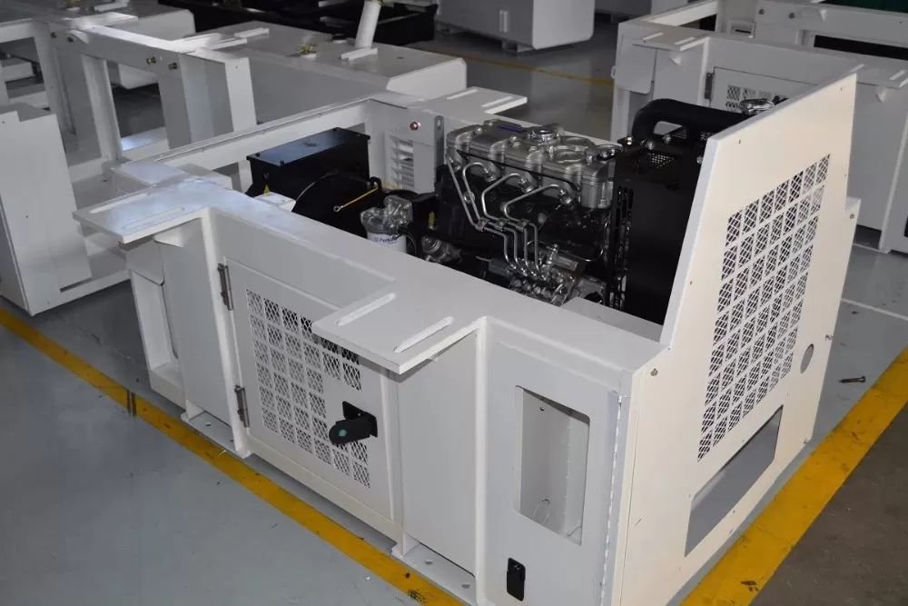 Carrier Transicold 69UG15 Undermount PowerLINE Generator Set